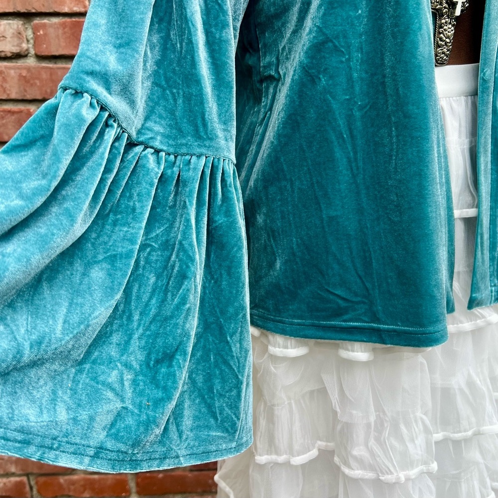 Embroidered Velvet Bell Sleeve Boho Kimono Cardigan - Picture 5 of 10